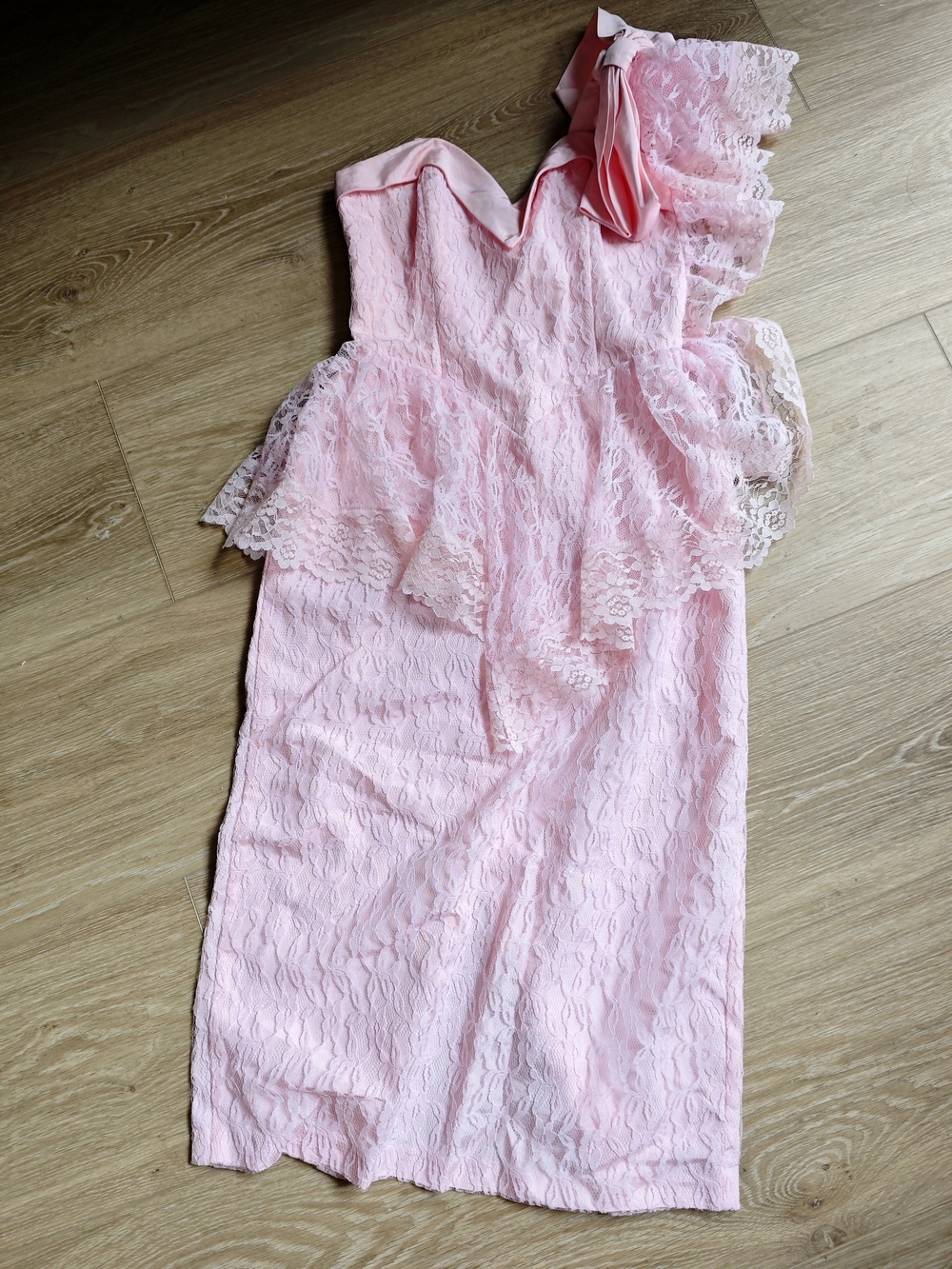 Vintage JC penny collection One-Shoulder Pink Lace Peplum Dress